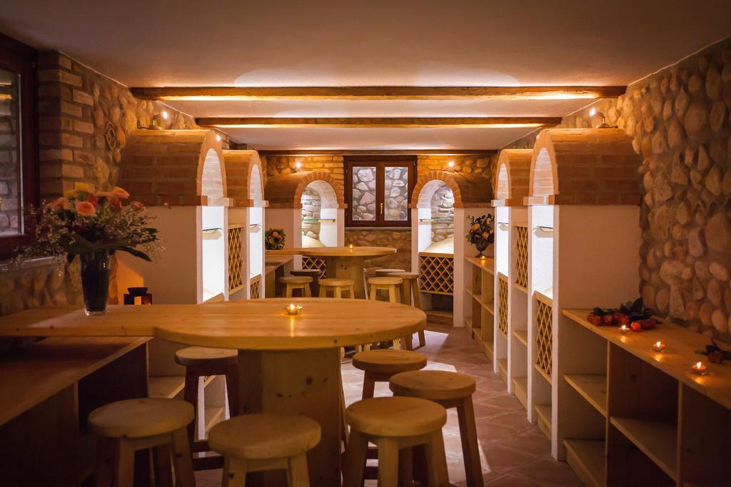 Hotel Alla Corte Dei Bicchi Cavriana Экстерьер фото