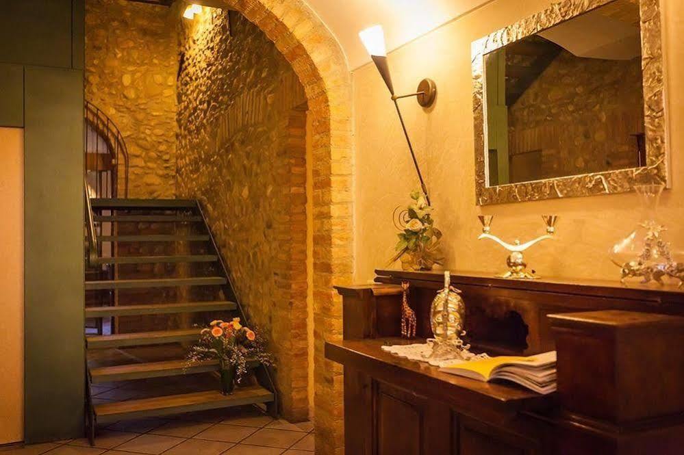 Hotel Alla Corte Dei Bicchi Cavriana Экстерьер фото